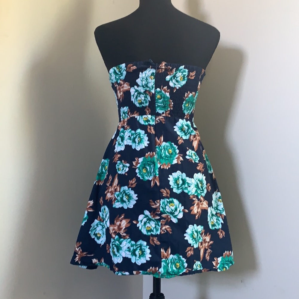 Rue 21 Juniors Strapless Mini Dress. Size M - Picture 3 of 4